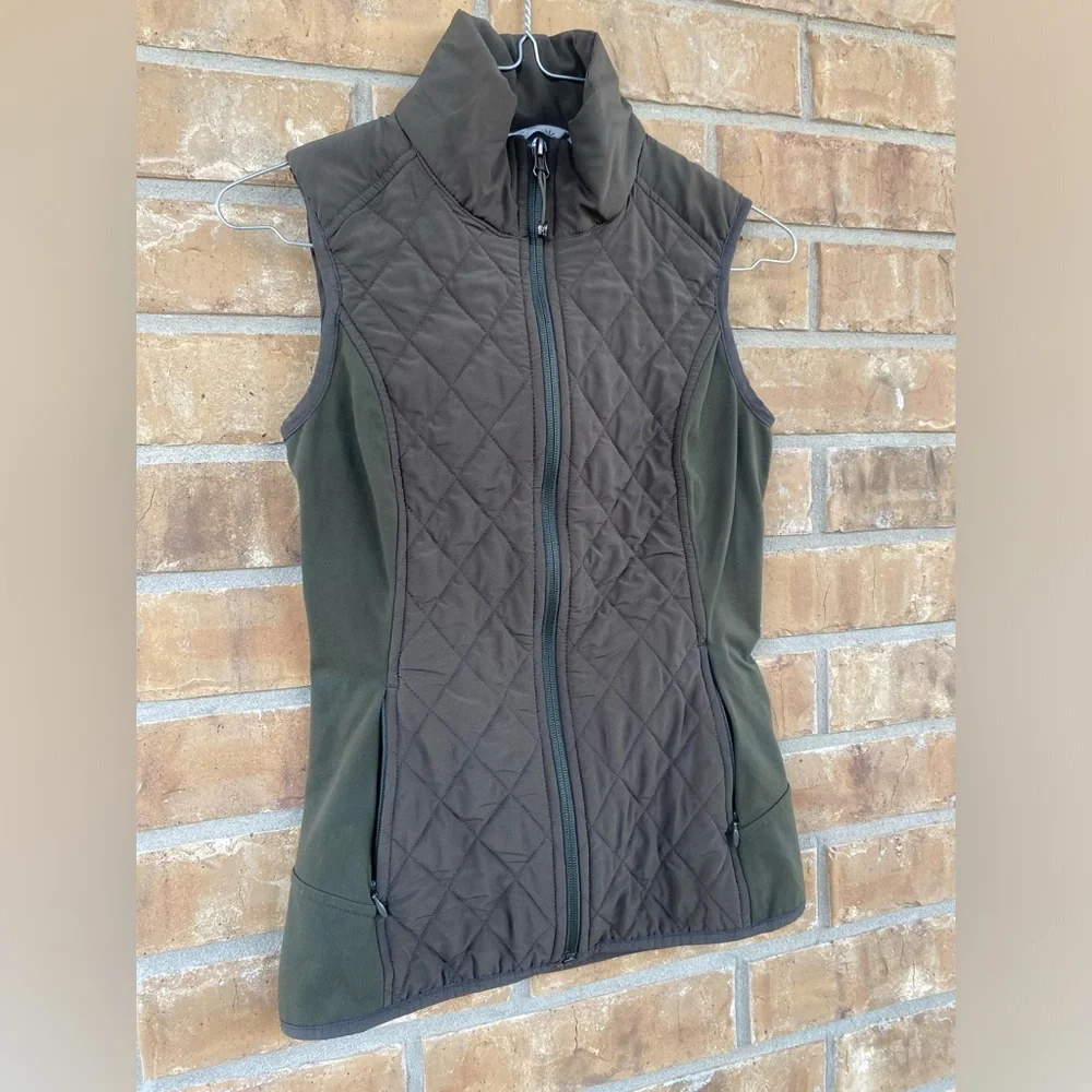 Athleta Upside Quilted Vest in Green ~ Size XXS - Picture 3 of 11